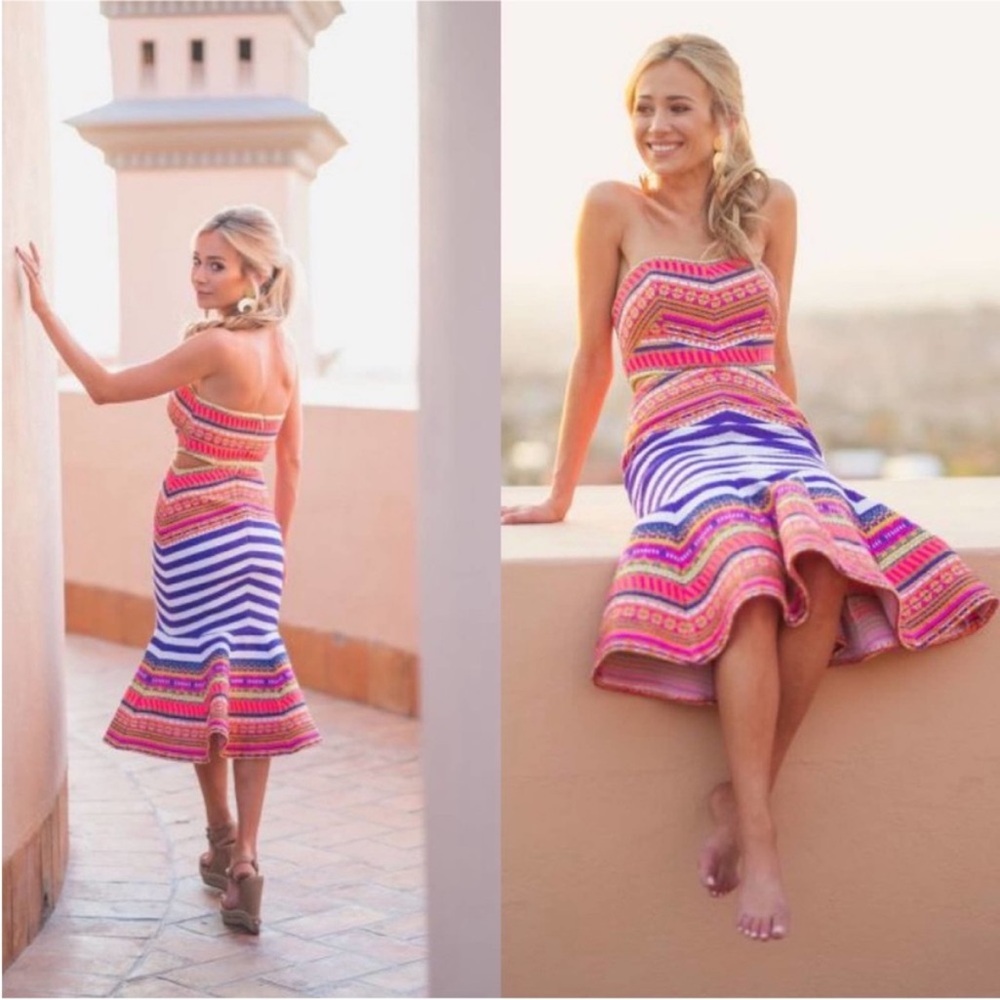 ALEXIS Dress Size Medium Yulia Midi Dress in Aztec Neon Cut Out Strapless